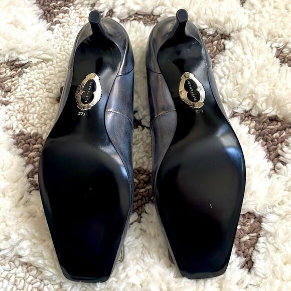 ELIE TAHARI METALLIC LEATHER KITTEN HEEL - Picture 2 of 8